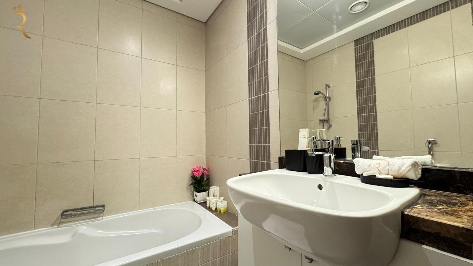 Apartment Relaxing 1br Retreat With Pool In Mangrove Al Reem Abu Dhabi